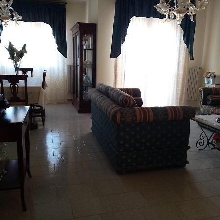 Le Stanze Di Botticelli Bed & Breakfast Termoli Luaran gambar