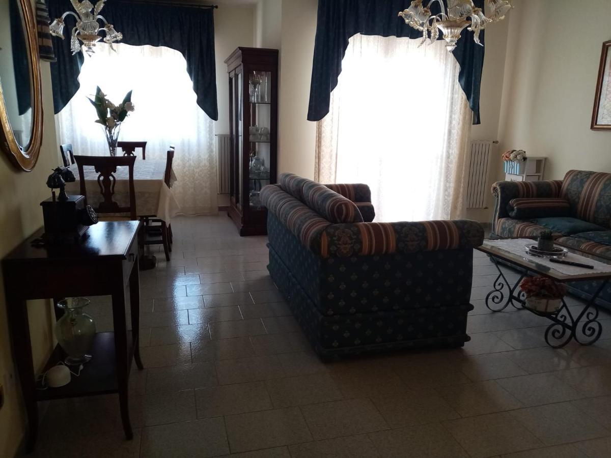 Le Stanze Di Botticelli Bed & Breakfast Termoli Luaran gambar